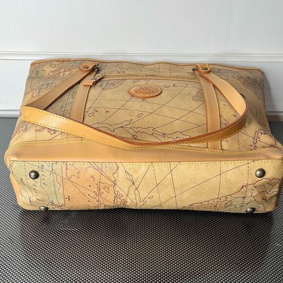 Allen Edward AE Vinyl World World Map Travel Bag - Picture 5 of 9